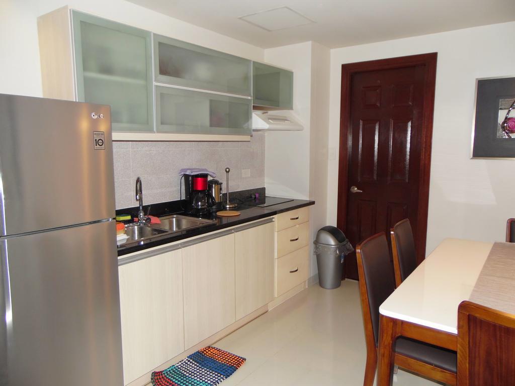 Avalon Condominium Cebu Стая снимка